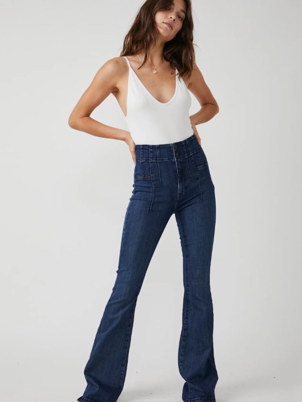 We The Free Free People High Rise Seamed Flare Jeans Dark Wash Size 29